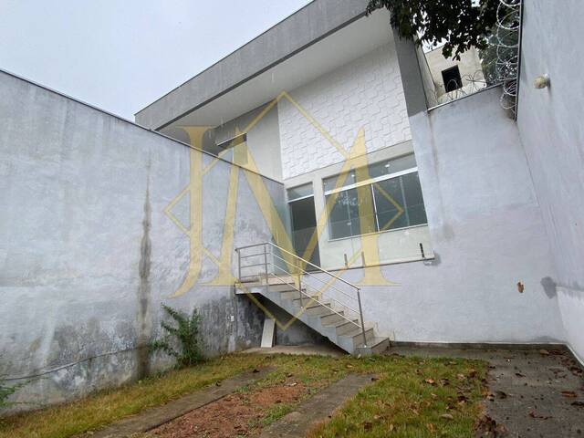 #675 - Casa para Venda em Coronel Fabriciano - MG